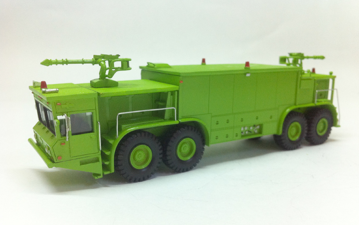 HO 1/87 Oshkosh P-15 Firetruck (ARFF)- Handbuilt Resin Model - Image 2
