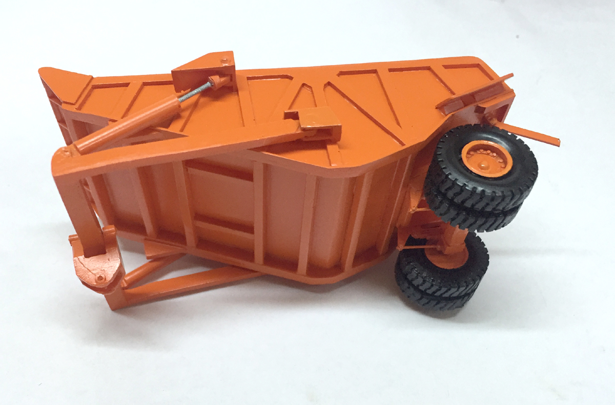 1/87 KW Dart 50 EDT/Rear Dump Trailer - Ready Built Resin Model - Image 3