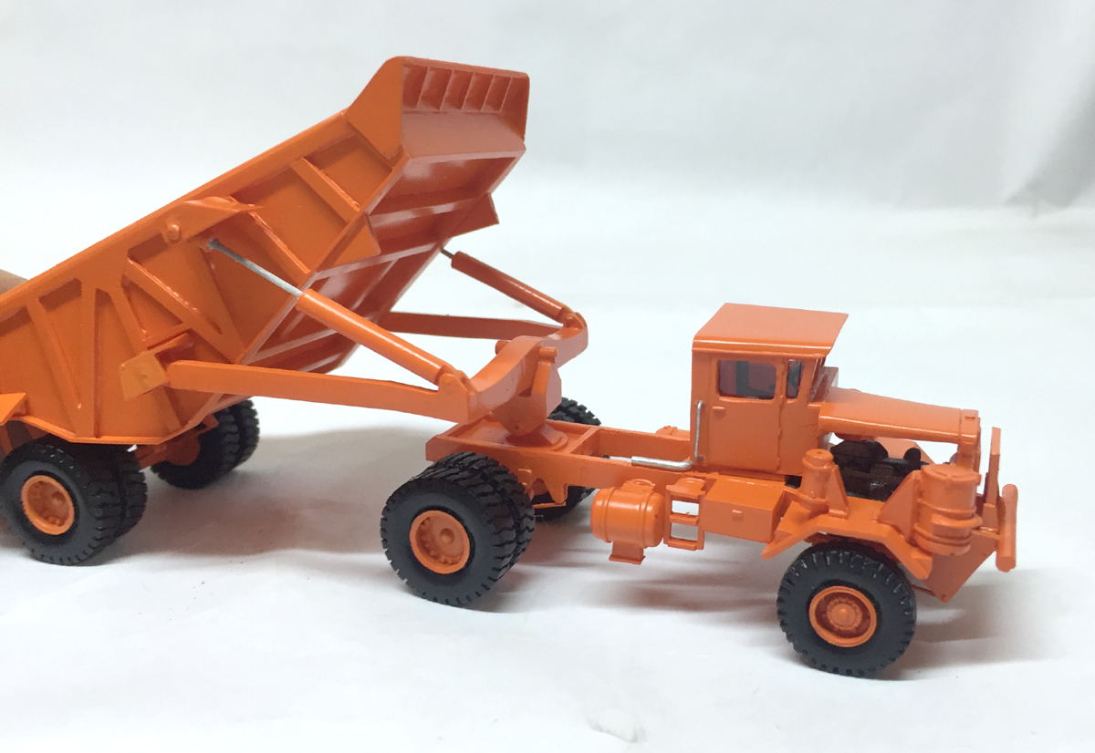 1/87 KW Dart 50 EDT/Rear Dump Trailer - Ready Built Resin Model - Image 5