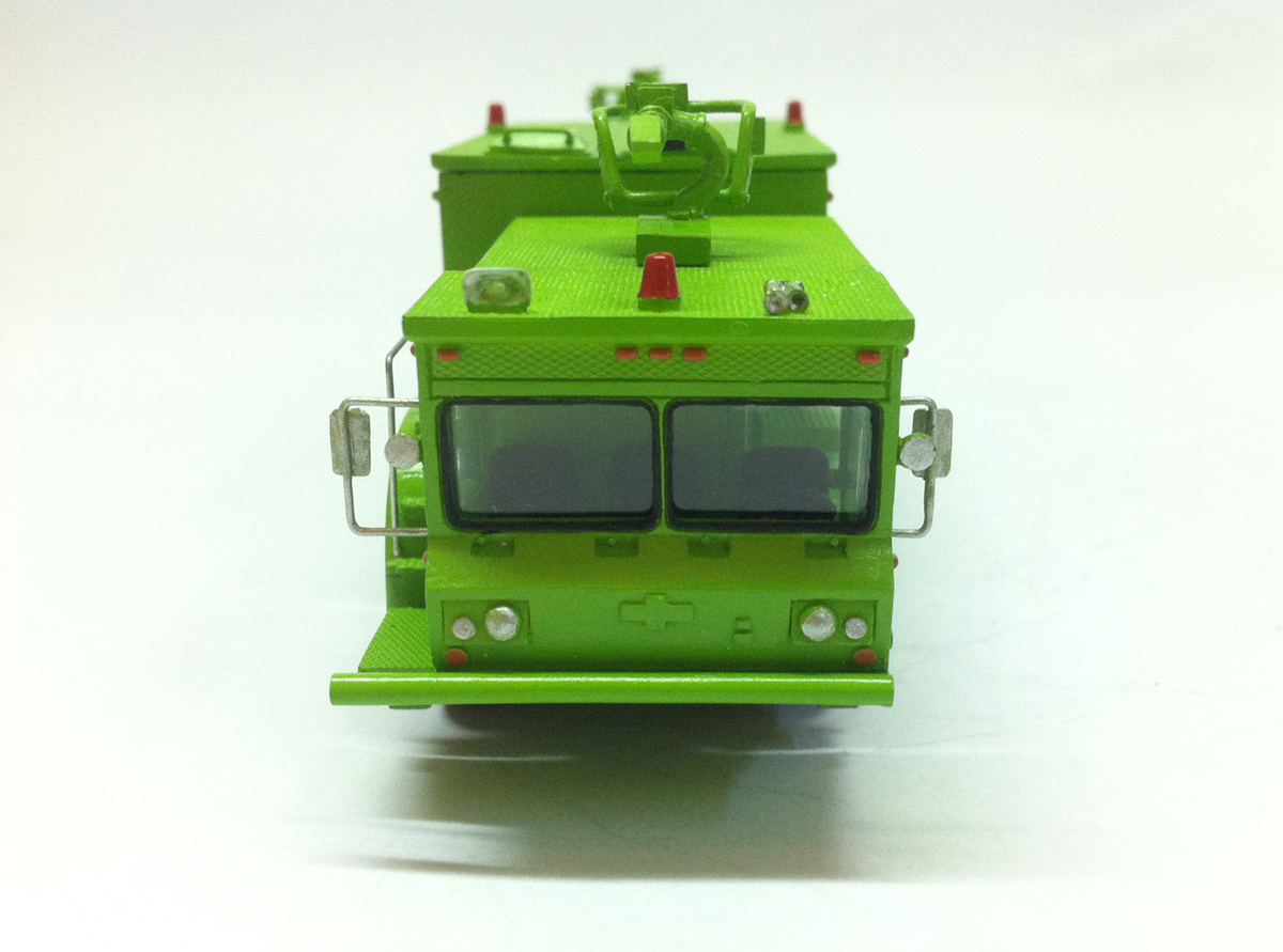 HO 1/87 Oshkosh P-15 Firetruck (ARFF)- Handbuilt Resin Model - Image 4