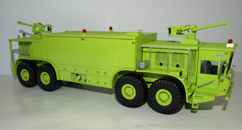 1/50 Oshkosh P-15 Truck (ARFF) - BUILT - Image 4