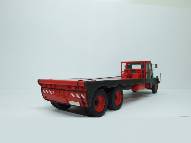 1/50 International Paystar 5000 Flatbed-BUILT - Image 6