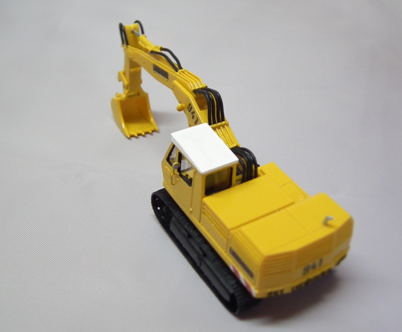 1/87 Excavator Liebherr 941 - Handbuilt Resin Model - Image 3