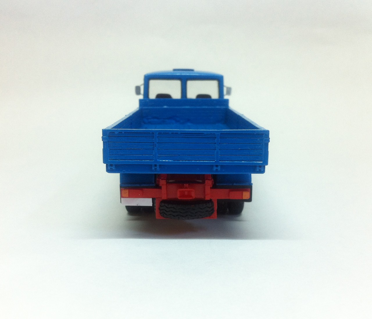 1/50 Camion ROMAN 8.135F - ReadyMade Resin Model - Image 4