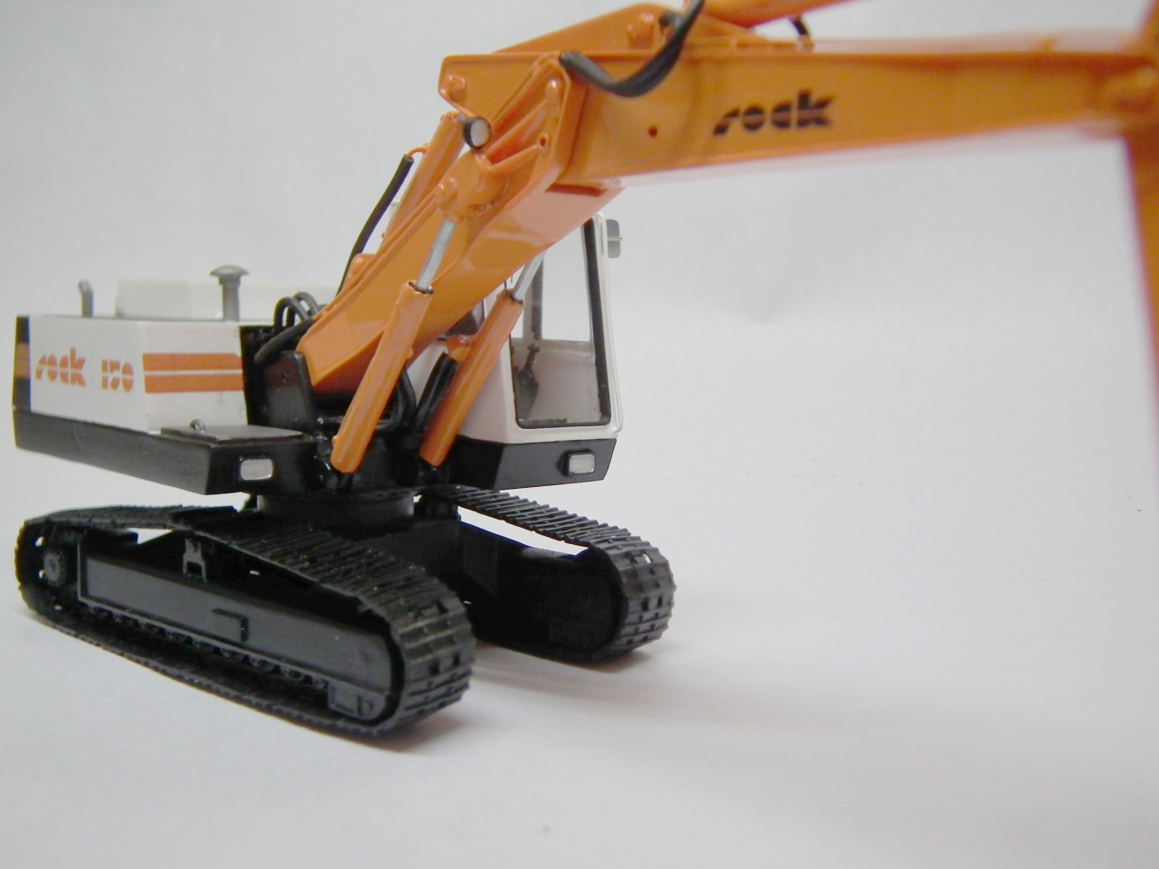 1/50 Excavator ROCK 150 - Handmade Resin Model 1/50 Excavator ROCK 150 - Handmade Resin Model - Image 4