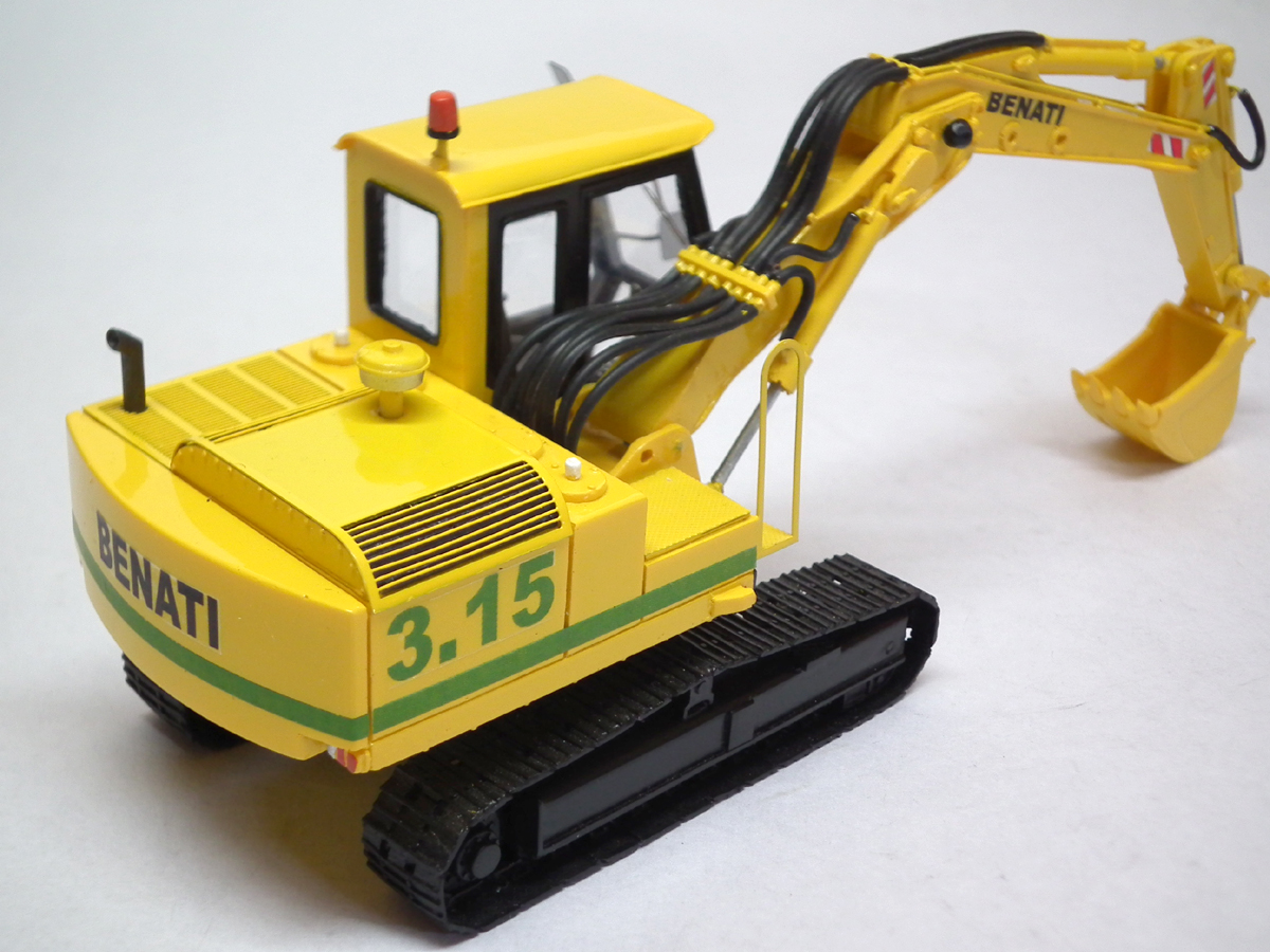 1/50 Excavator Benati 3.15 Tracks - Handmade Resin Model - Image 10