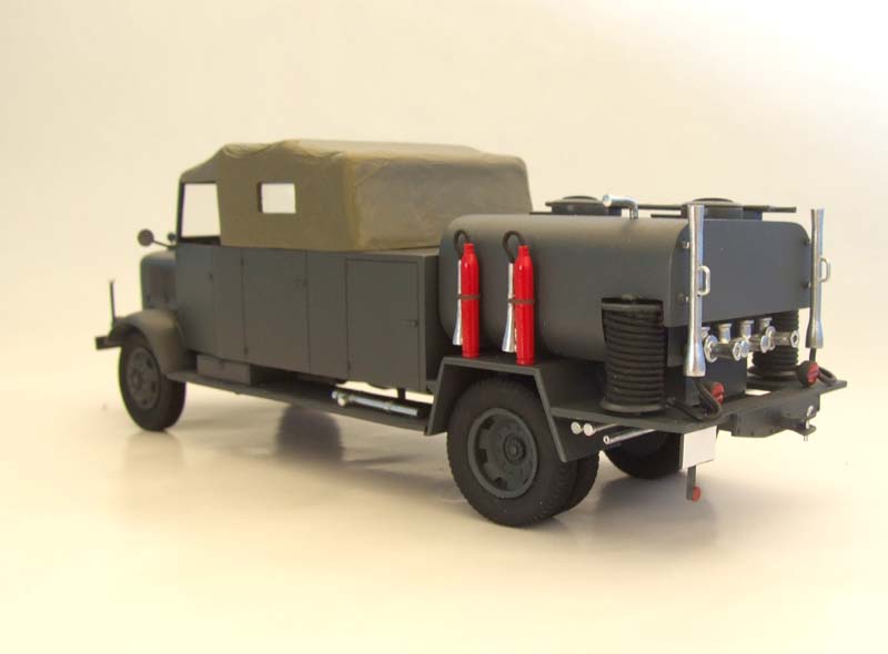 1/35 Mercedes-Benz L4500A TLF 25 - KIT 1/35 Mercedes-Benz L4500A TLF 25 - KIT - Image 6