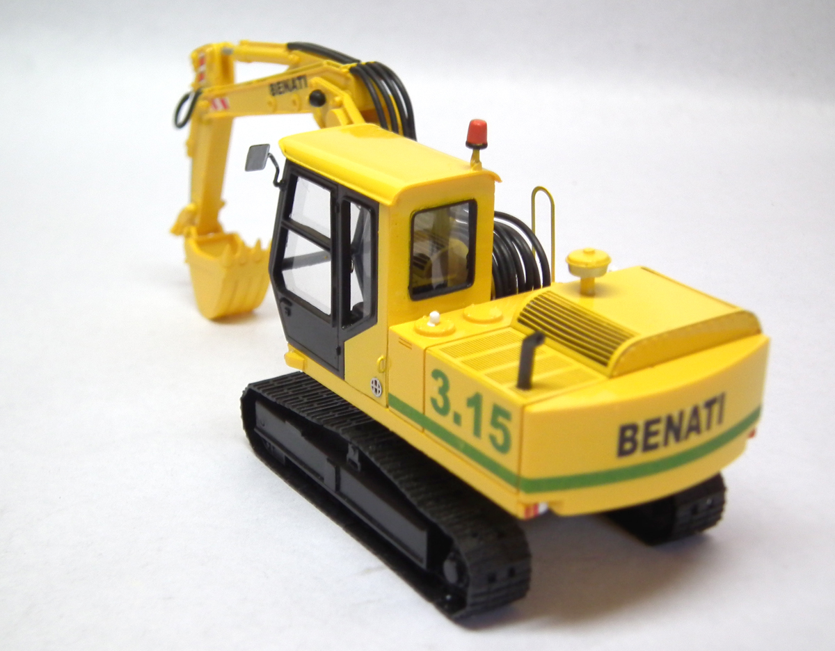 1/50 Excavator Benati 3.15 Tracks - Handmade Resin Model - Image 2