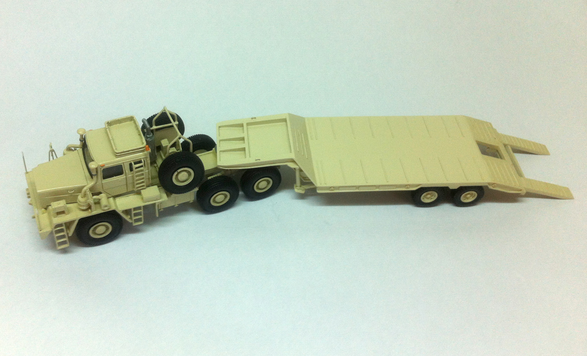 HO 1/87 Low Bed LOHR Semi-Trailer SMC 60ton - Ready Built Resin Model - Image 3