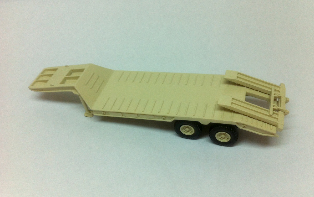 HO 1/87 Low Bed Semi-Trailer - Ready Built Resin Model - Image 2