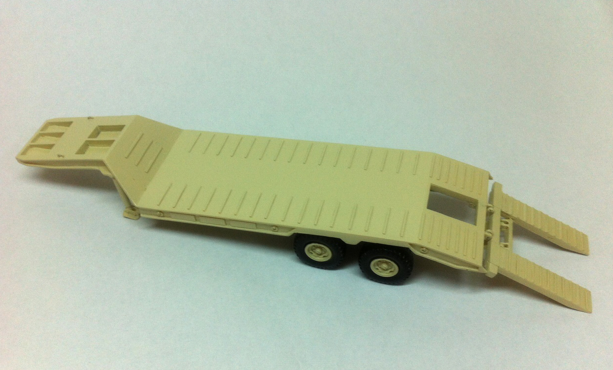HO 1/87 Low Bed Semi-Trailer - Ready Built Resin Model - Image 3