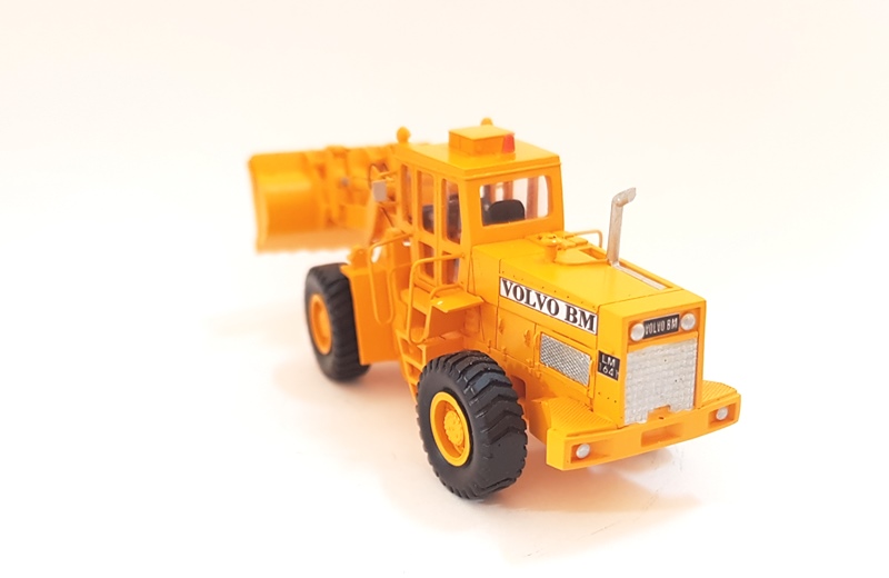 1/87 Volvo BM 1641 Loader - Ready Made Resin Model - Image 6