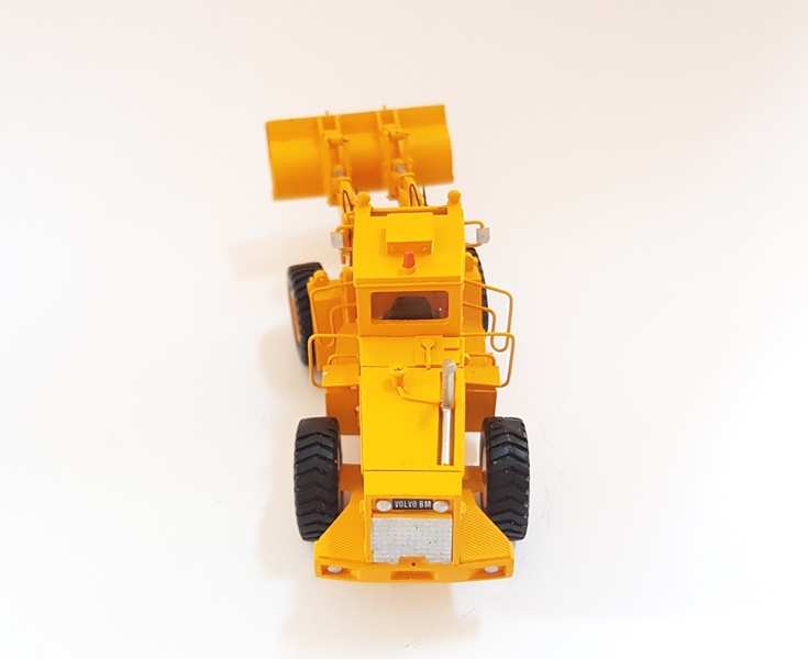 1/87 Volvo BM 1641 Loader - Ready Made Resin Model - Image 8