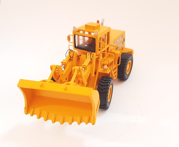 1/87 Volvo BM 1641 Loader - Ready Made Resin Model - Image 10