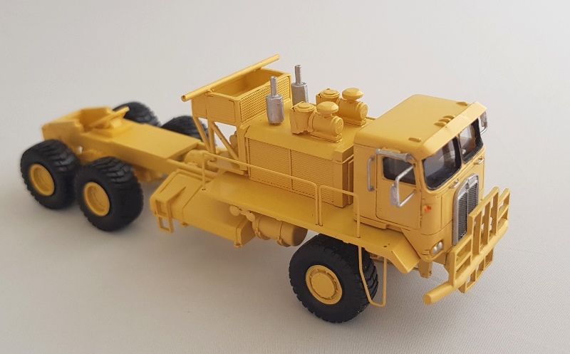 1/87 Kenworth 993 COE Oilfield- Ready Built Resin Model - Image 9