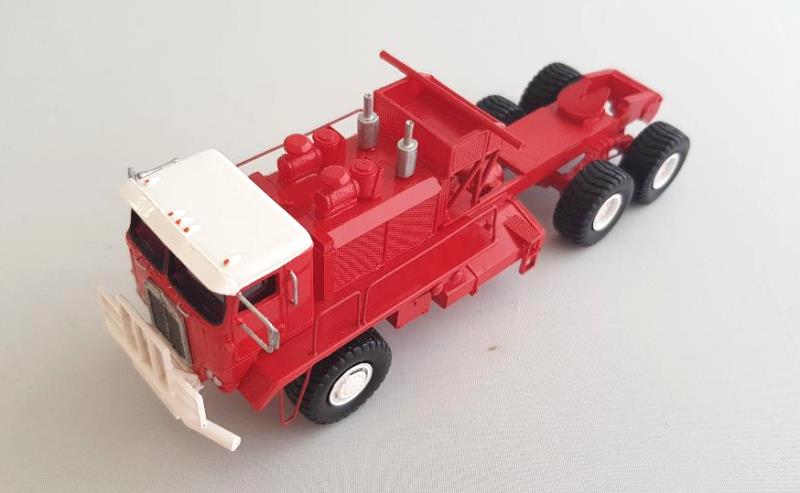 1/87 Kenworth 993 COE Oilfield- Ready Built Resin Model - Image 4