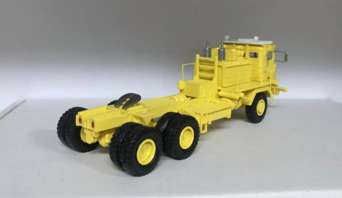 1/87 Kenworth 993 Heavy Tractor- Ready Built Resin Model - Image 2