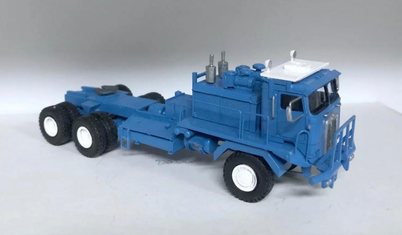 1/87 Kenworth 993 Heavy Tractor- Ready Built Resin Model - Image 4